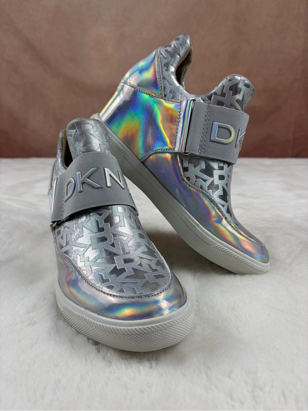 DKNY Cosmos Iridescent Wedge Sneakers 6M